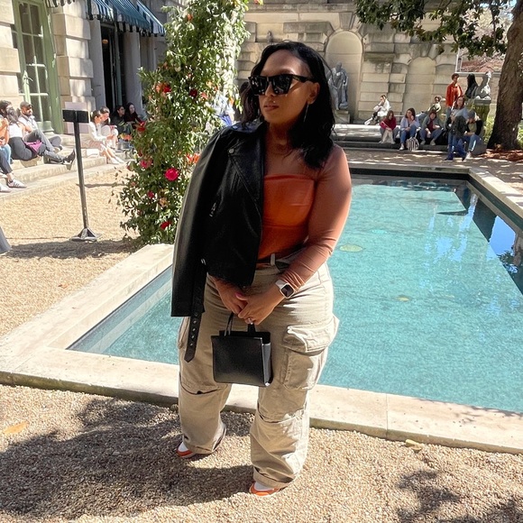 Meet your Posher, Erica Marie - Picture 2 of 2